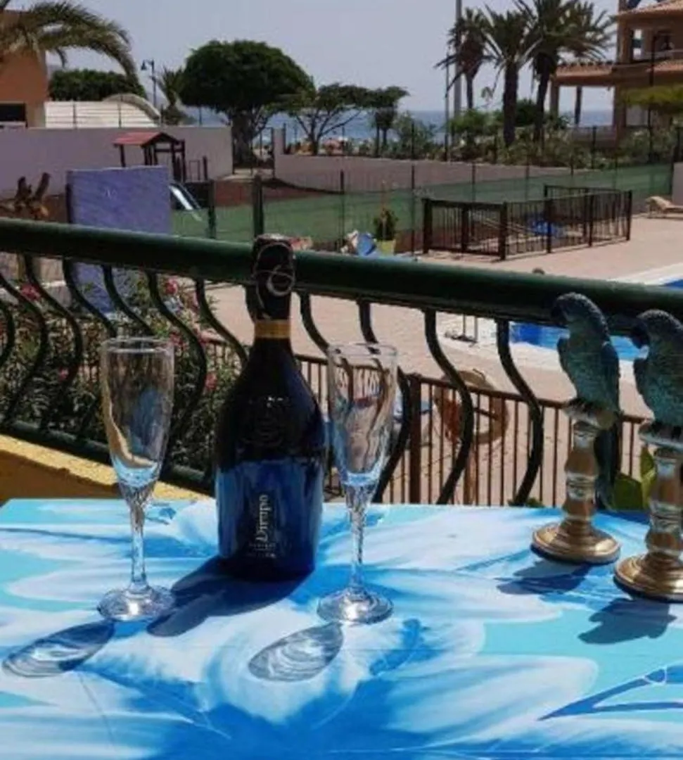 Sunvista Loft Frente Al Mar Con Piscina Y Terraza En Los Cristianos 아파트 로스크리스티아노스